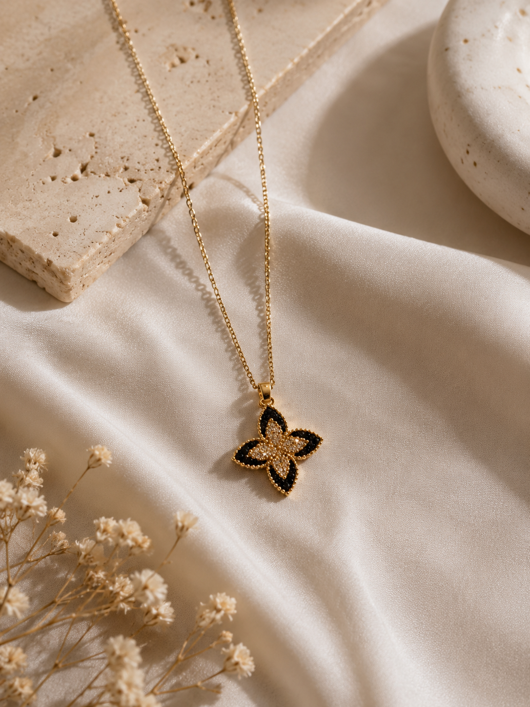 Noir Bloom Flower Necklace