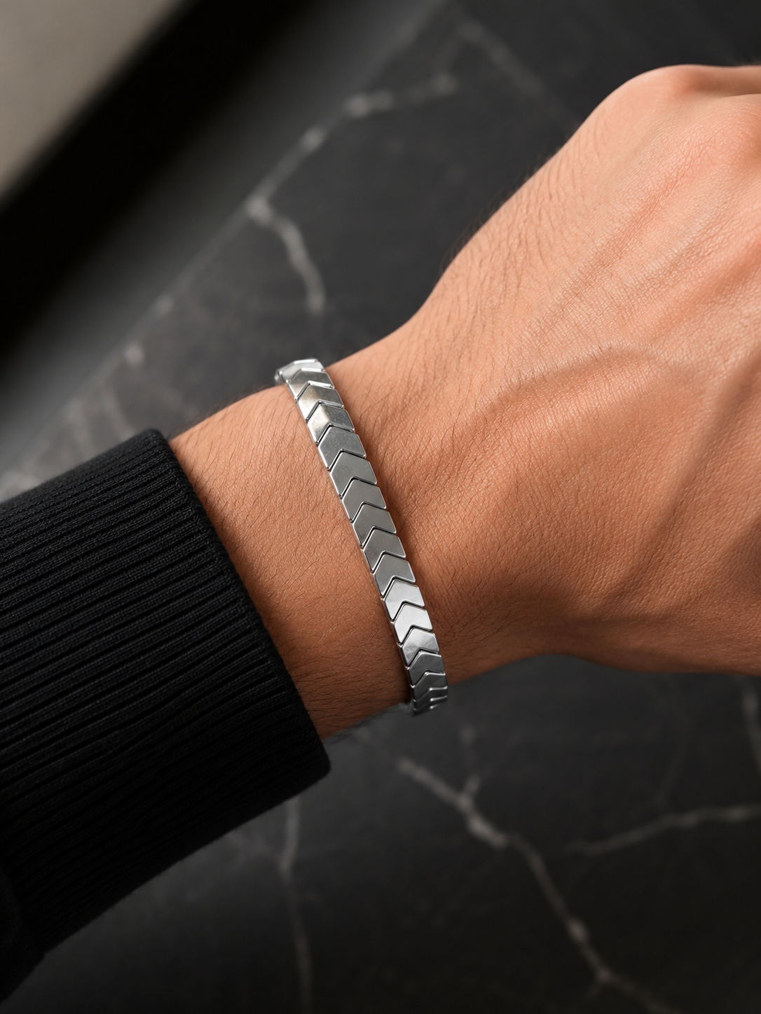 Obsidian V-Link Bracelet